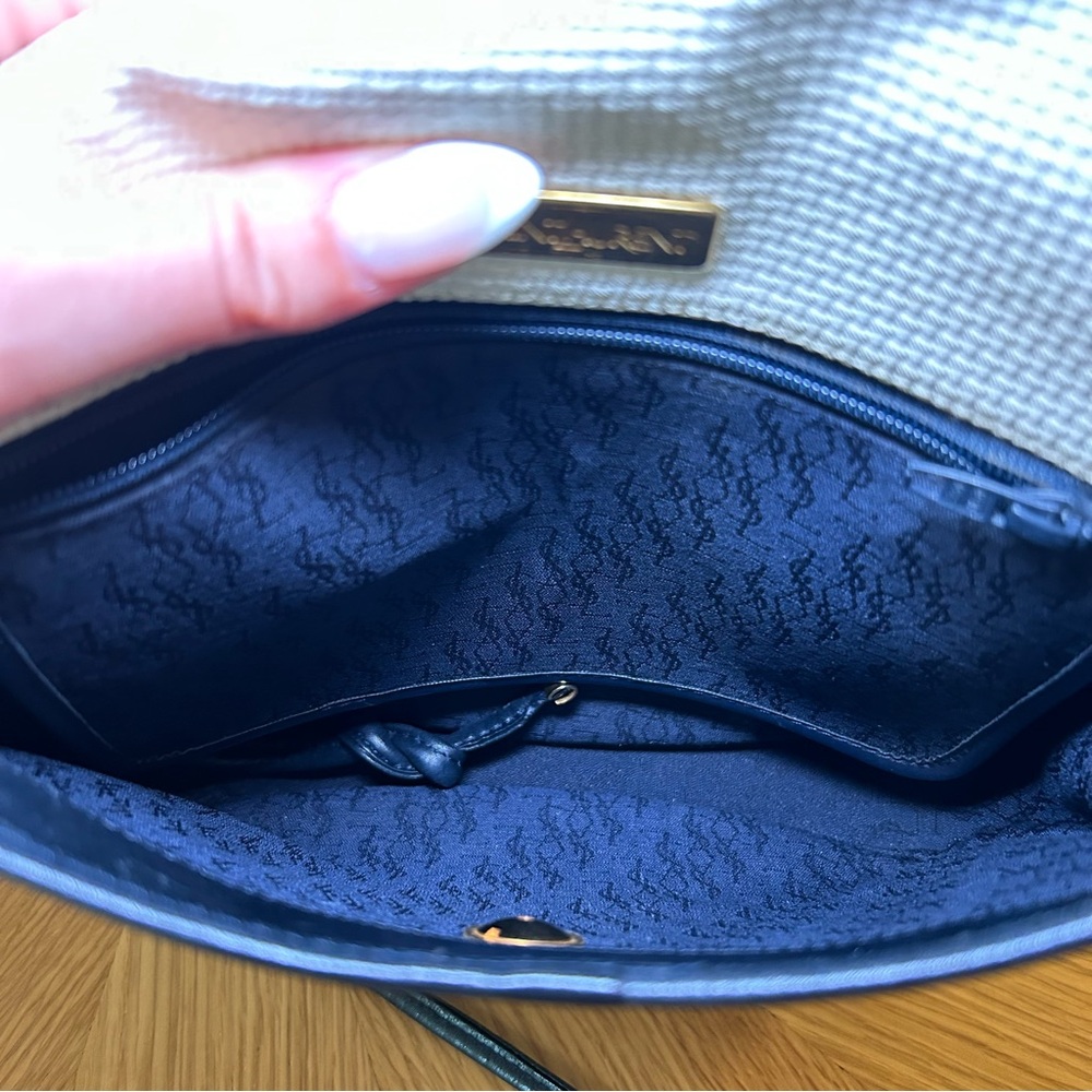 Yves Saint Laurent White and Navy Shoulder Bag - Picture 13 of 13